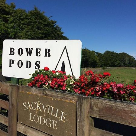 Bower Pods Hotel Bowermadden Екстериор снимка
